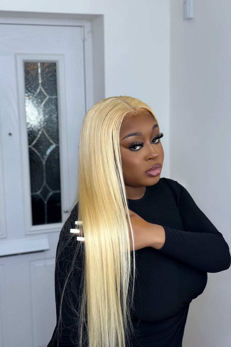 LIZ BLONDE FRONTAL WIG
