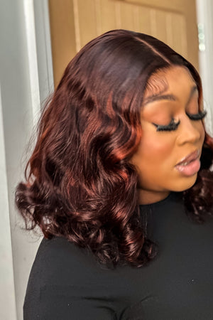 LAURA LOOSE WAVE 5 BY 5 CLOSURE