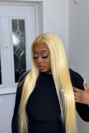 LIZ BLONDE FRONTAL WIG