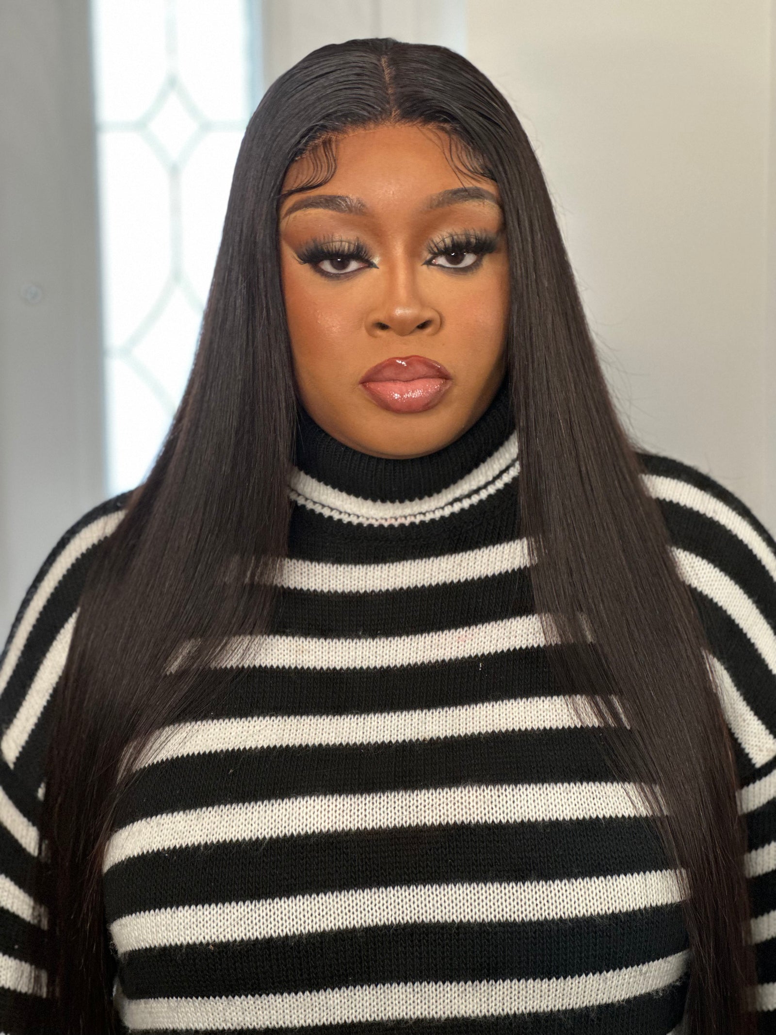 MAY STRAIGHT FRONTAL WIG