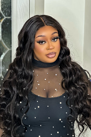 Luxury Transparent Closure Wigs Human Hair Brazilian Body Wave 4X4 13X4 HD Lace Frontal Pre Plucked with Baby Hair Wigs - China Wigs and Human Hair Wigs 